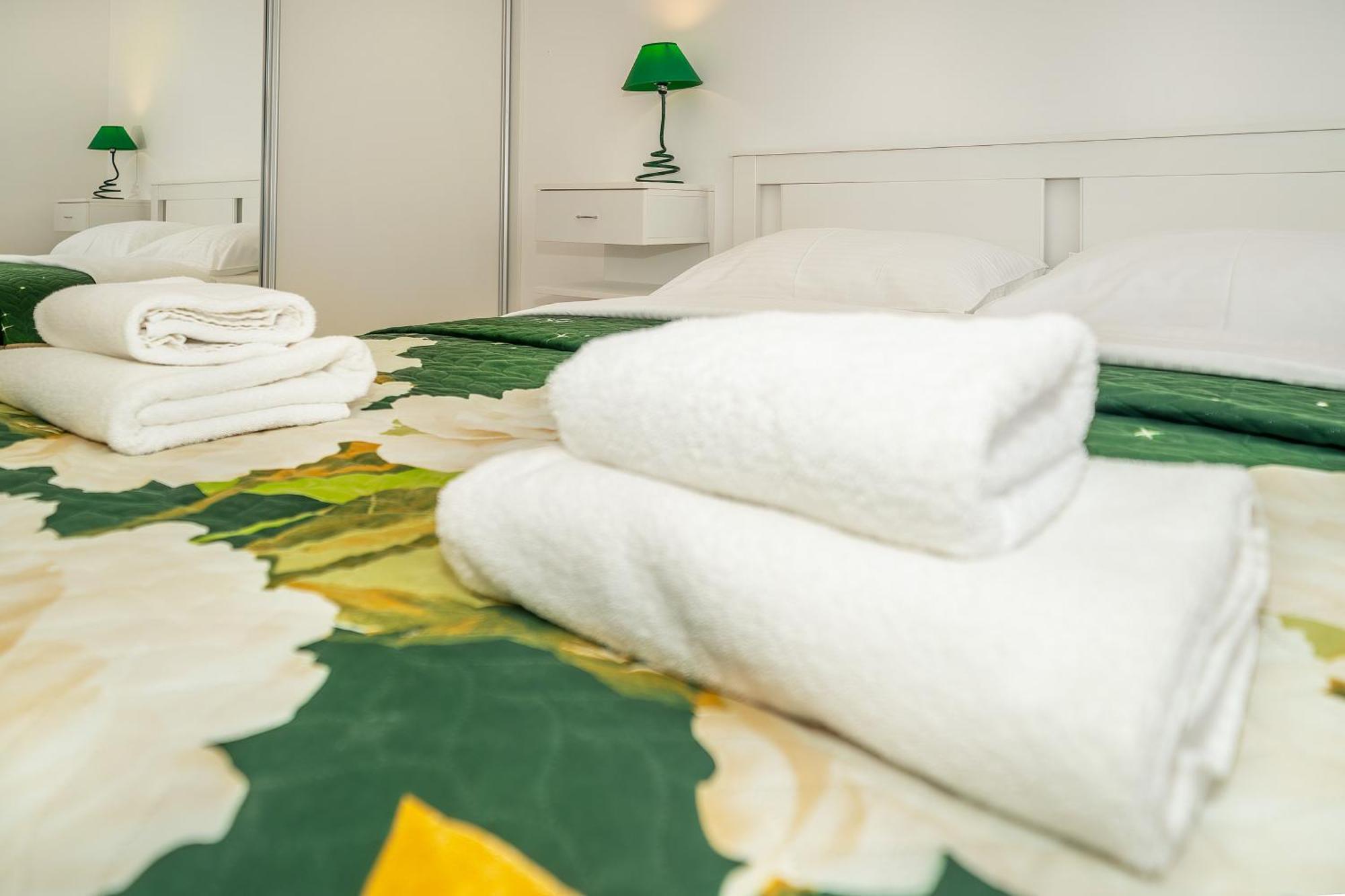 Poolside Apartments Anabella Baška Εξωτερικό φωτογραφία